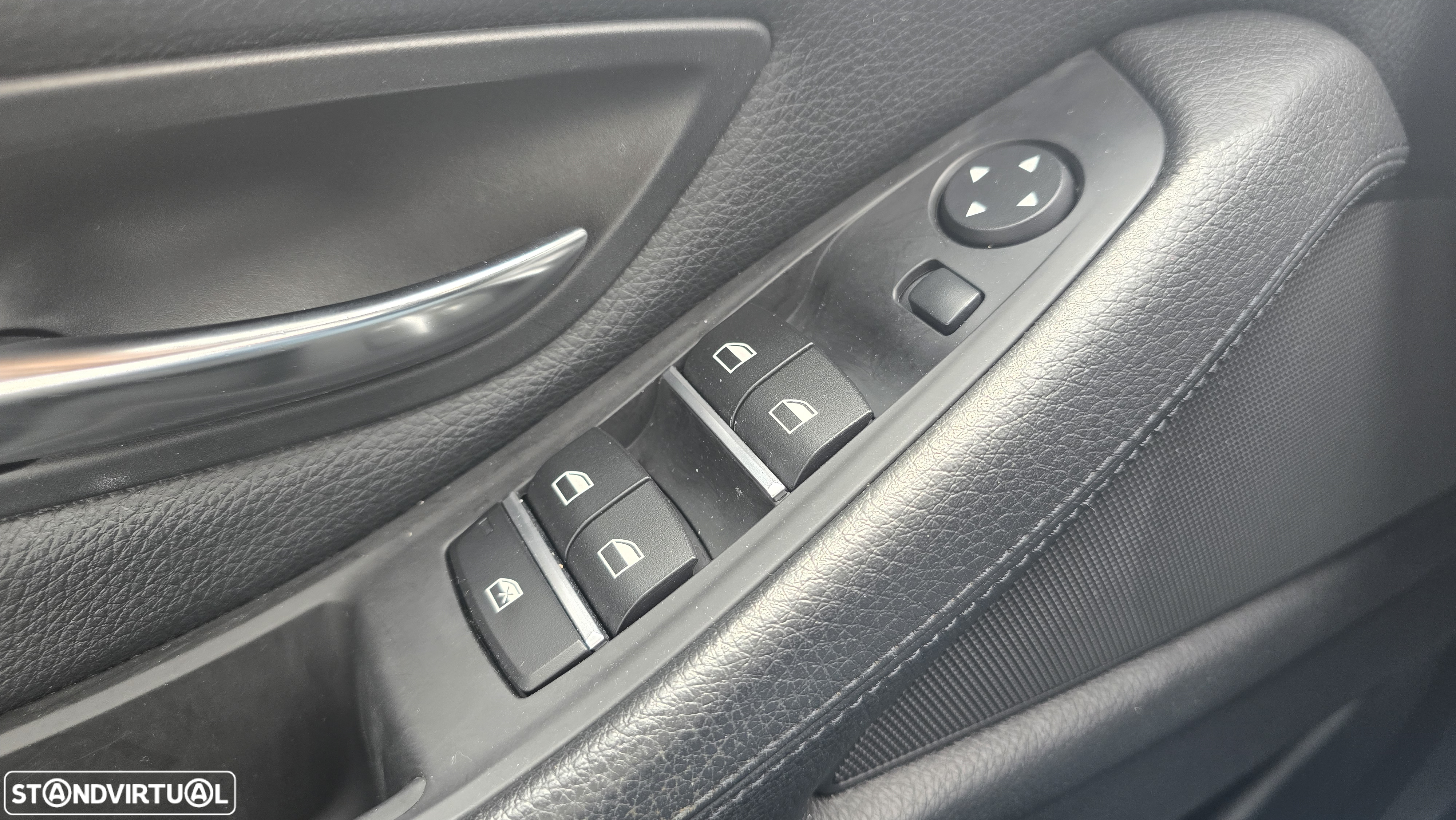BMW 520 d Exclusive Auto 129g - 28