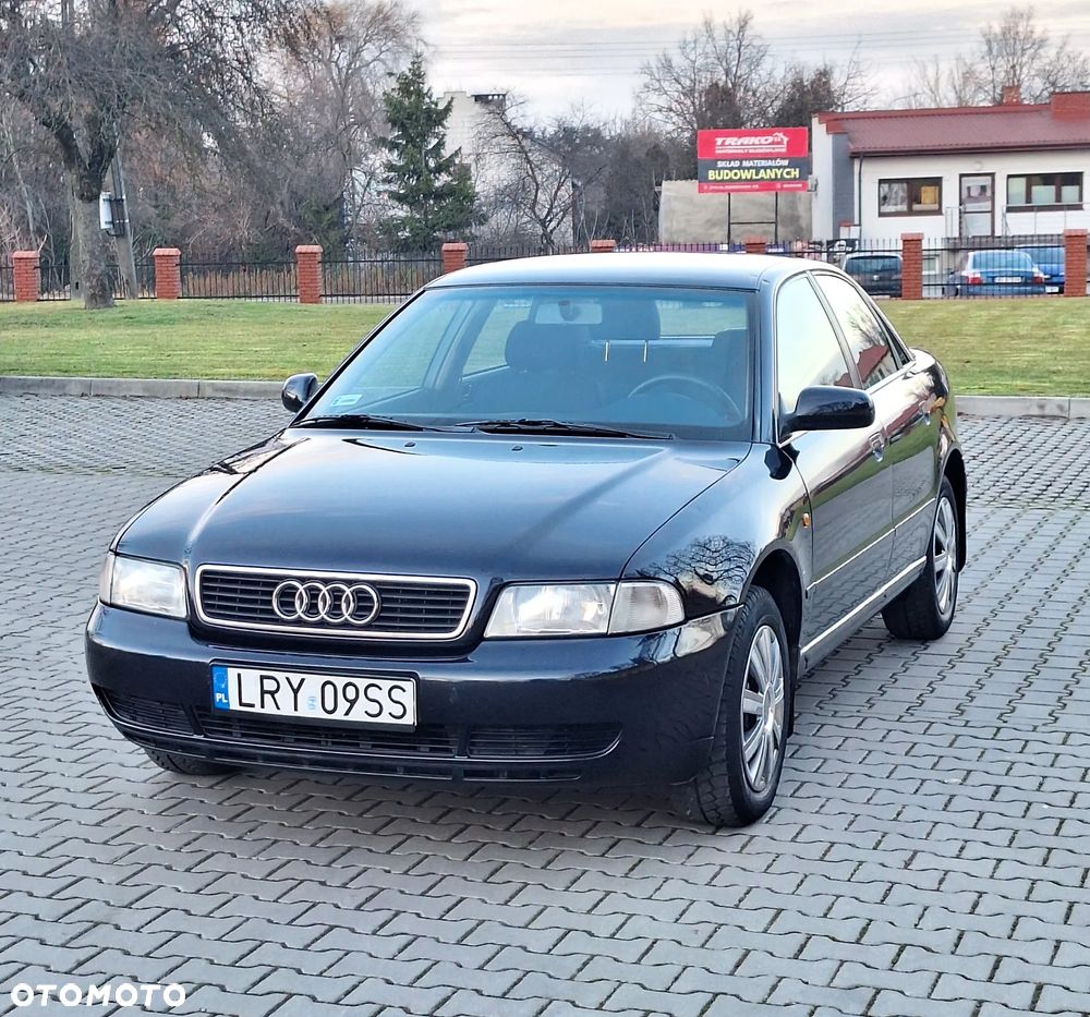 Audi A4 Limousine - 2