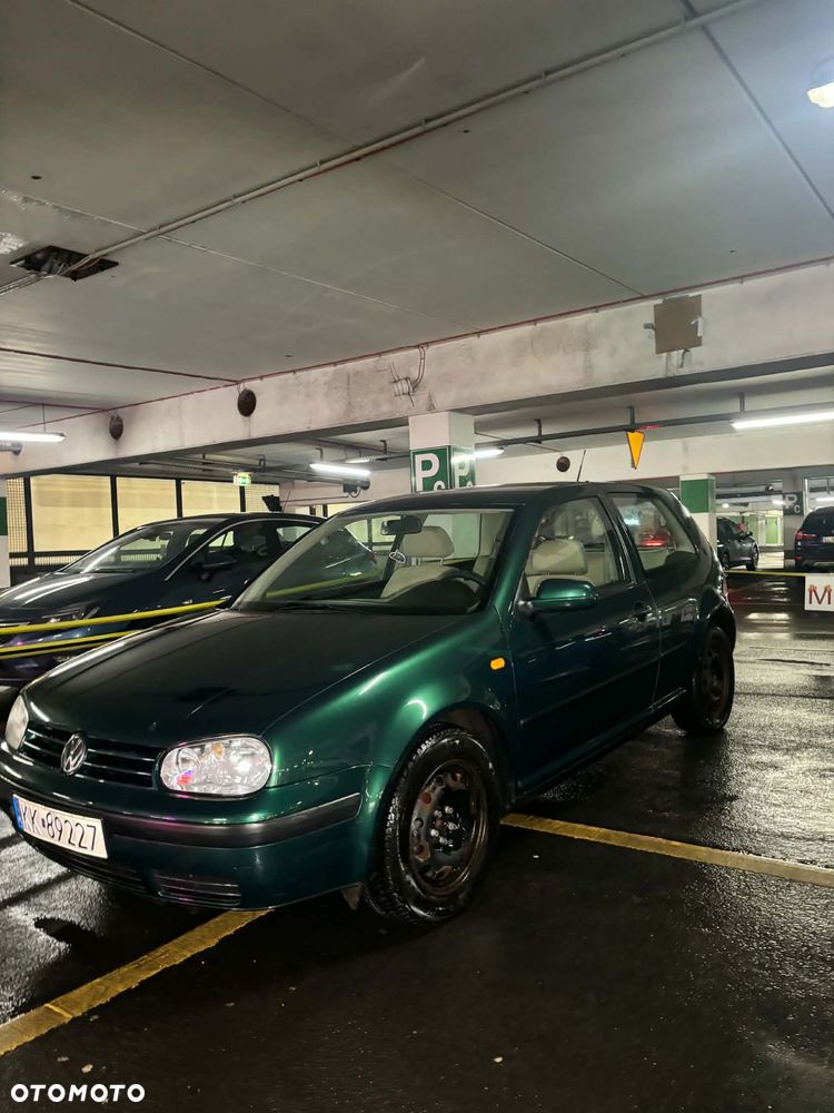 Volkswagen Golf 1.4 Basis - 1
