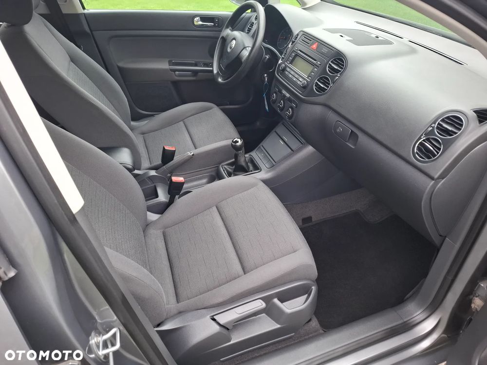 Volkswagen Golf Plus - 11