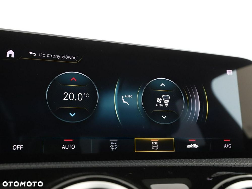 Mercedes-Benz CLA 180 Progressive - 28