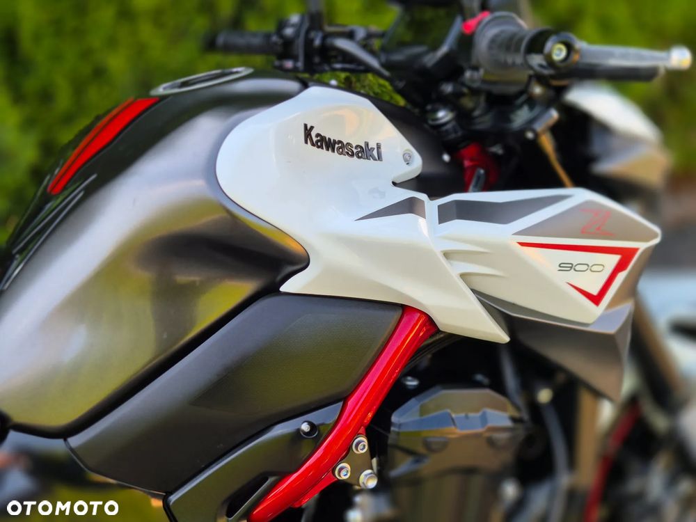 Kawasaki Z 900 - 12