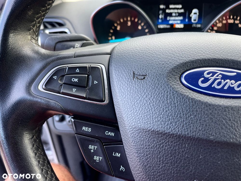 Ford Kuga 2.0 TDCi 4x4 Titanium - 19