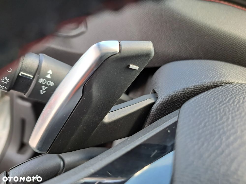 Peugeot 308 1.6 PureTech GPF GT S&S EAT8 - 28