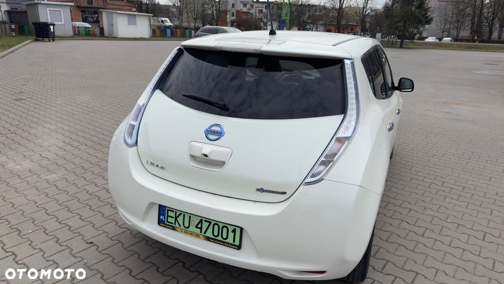 Nissan Leaf - 12