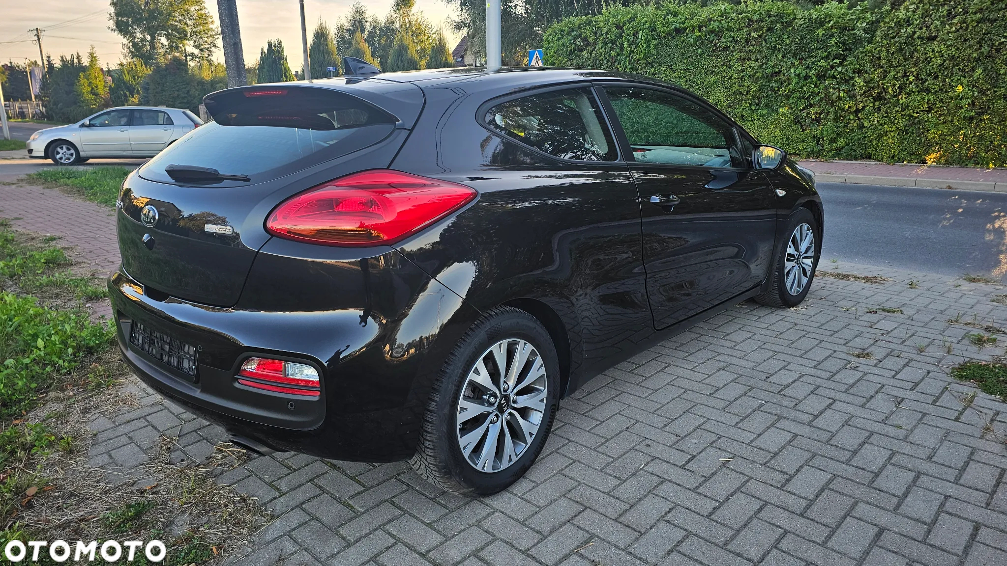 Kia Ceed 1.4 CVVT Dream-Team Edition - 35