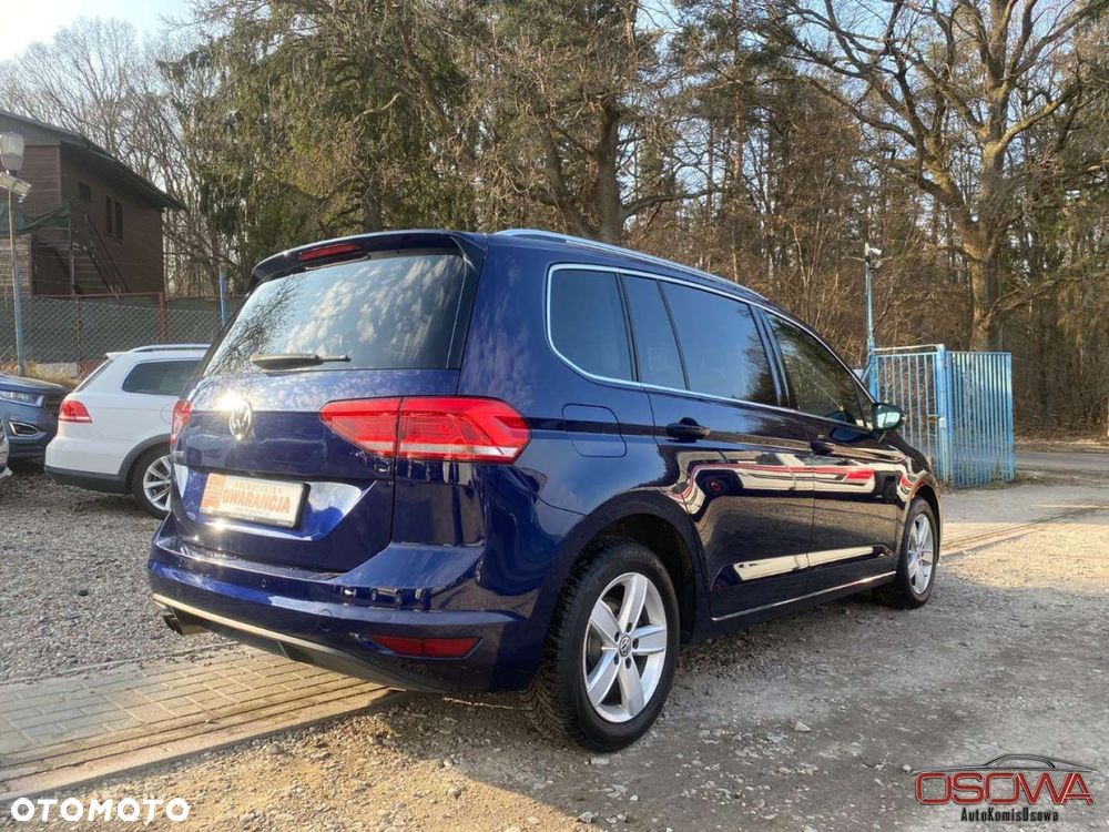 Volkswagen Touran - 14