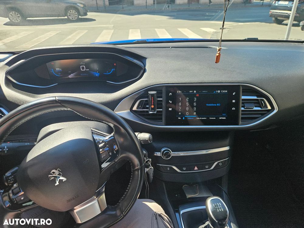 Peugeot 308 1.2 L PureTech Turbo S&S Allure Pack - 1