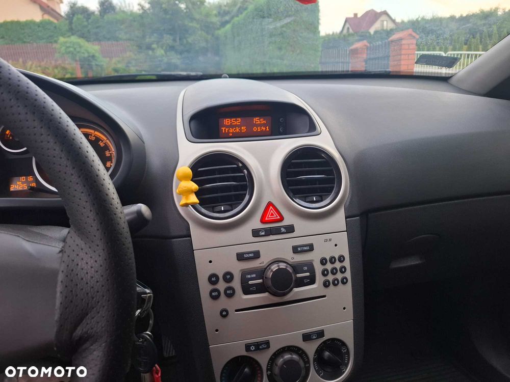 Opel Corsa - 8