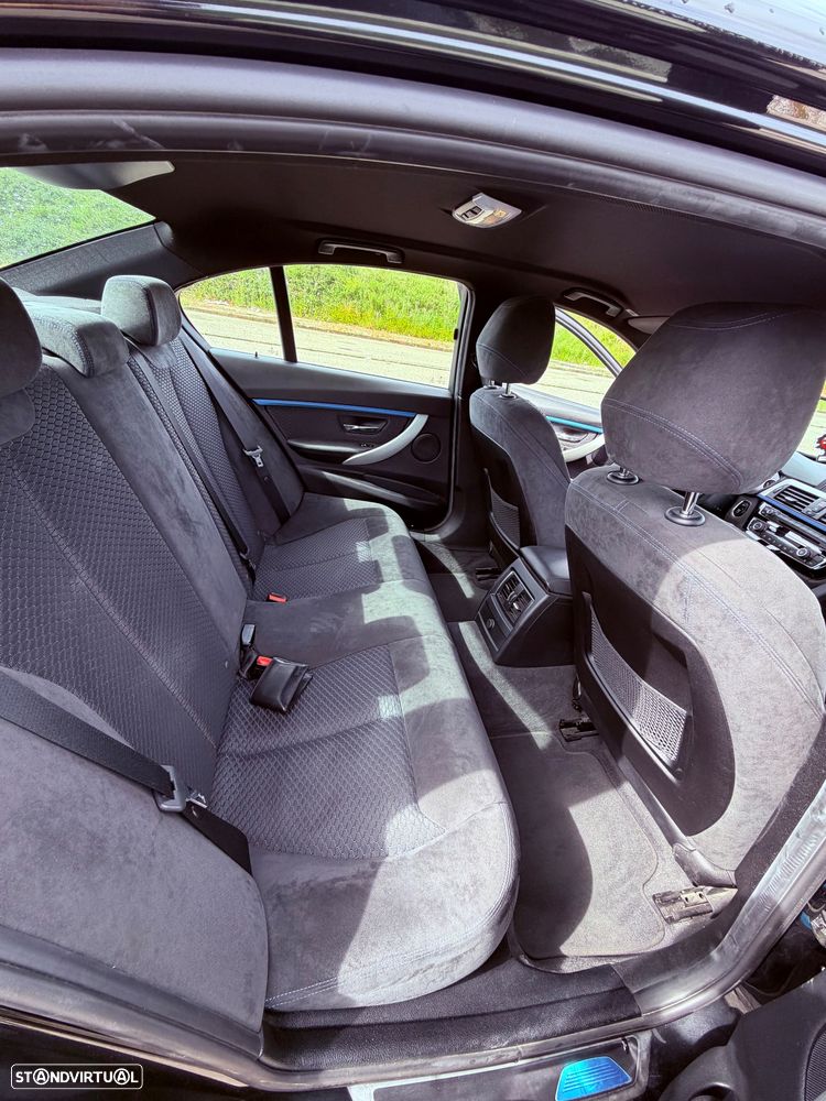 BMW 318 d Pack M - 9