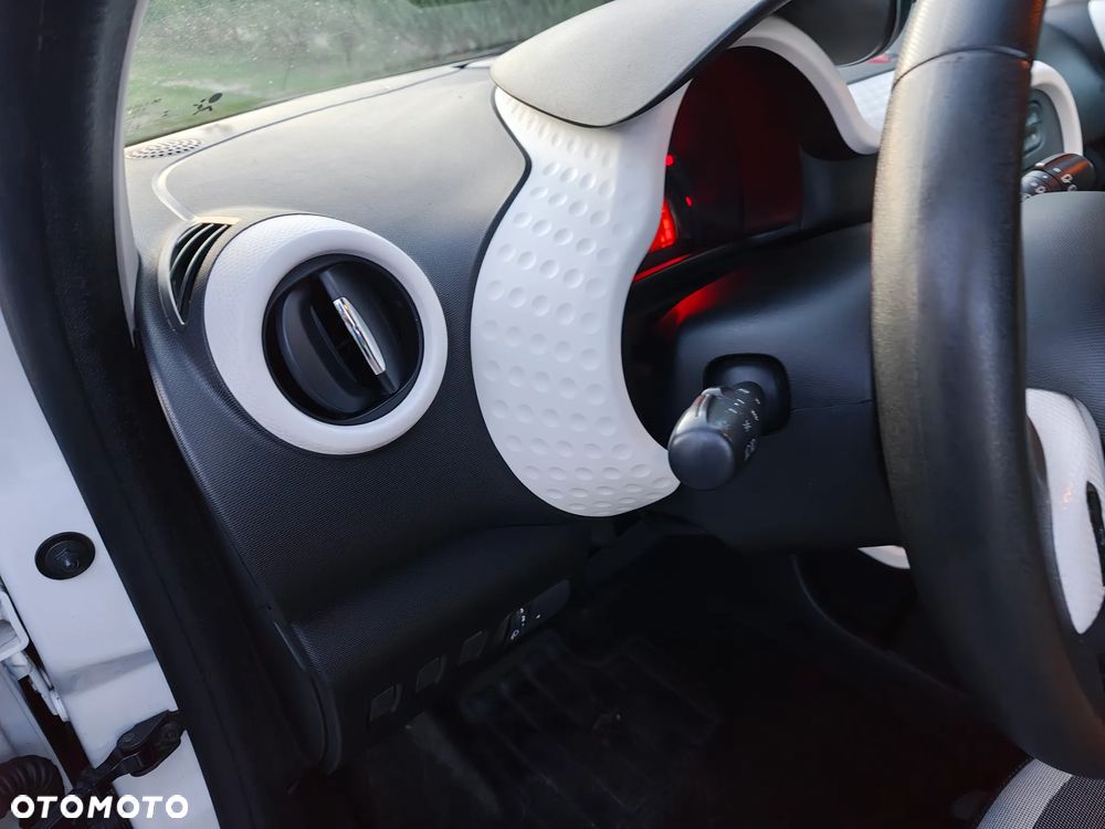 Renault Twingo SCe 70 LIMITED 2018 - 23