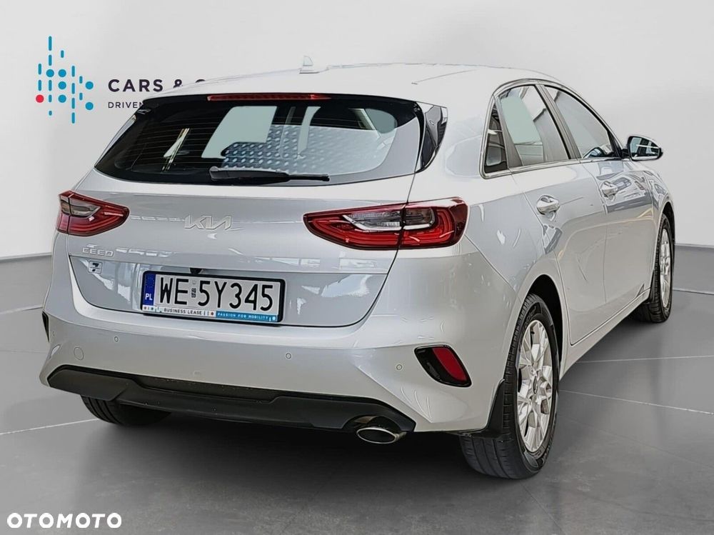 Kia Ceed 1.5 T-GDI M - 23