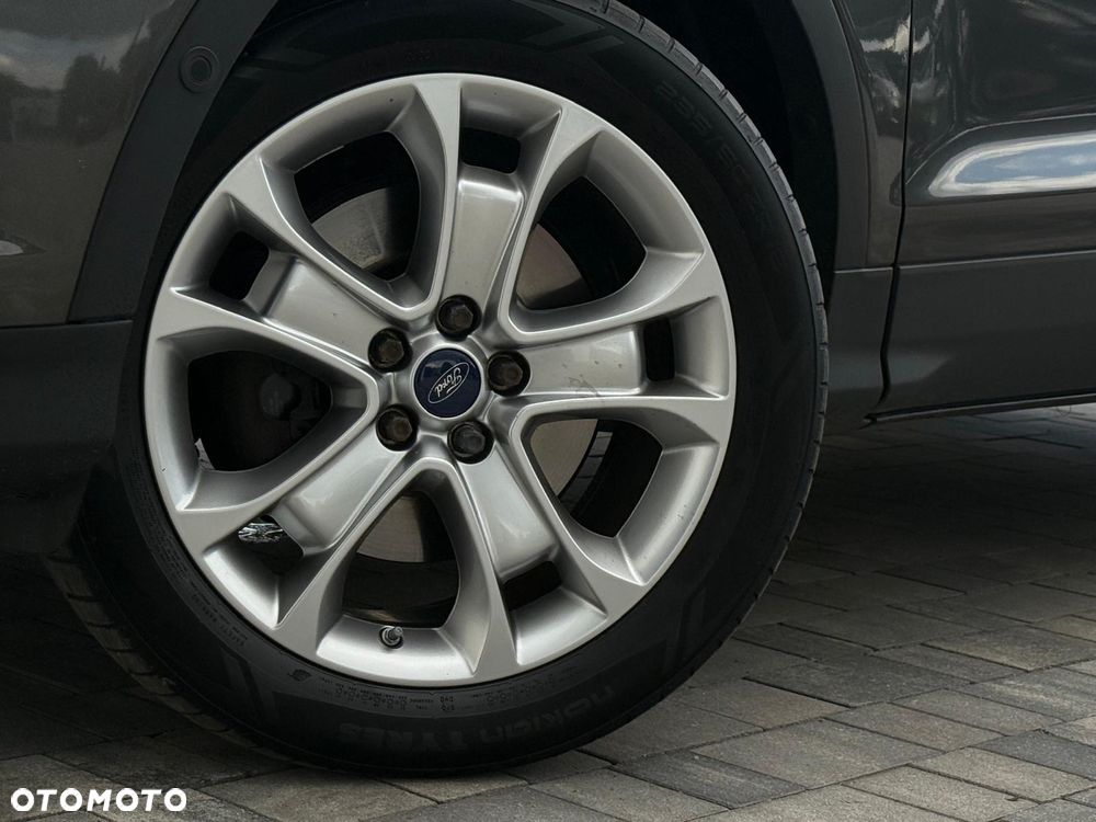Ford Kuga 2.0 TDCi 4x4 Titanium - 38