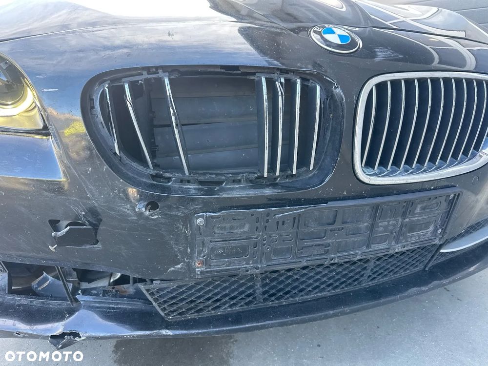 BMW Seria 5 525d xDrive - 11