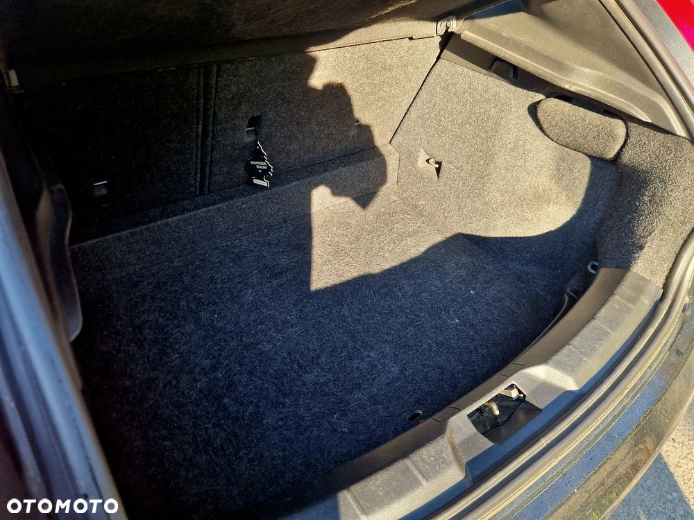 Volvo V40 D2 Momentum - 9