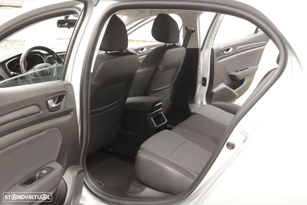 Renault Mégane 1.5 Blue dCi Zen - 21