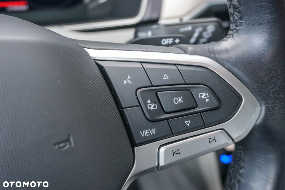 Volkswagen Passat 2.0 TDI Elegance DSG - 13