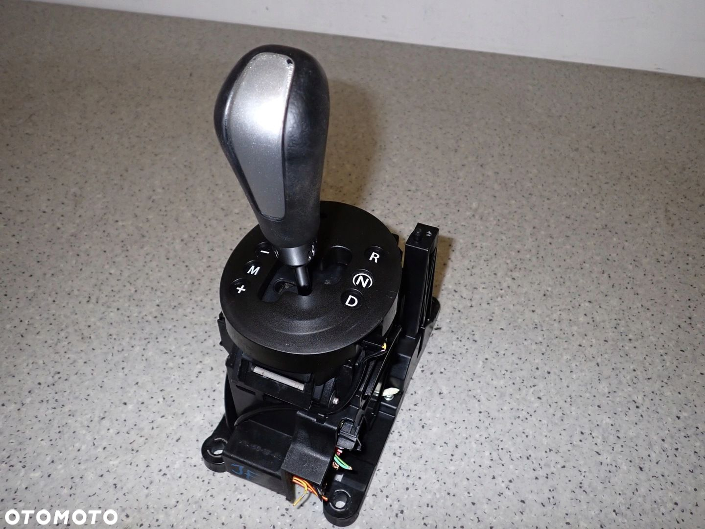 SUZUKI SWIFT MK6 1.3i AUTOMAT 05- LEWAREK GAŁKA ZMIANY BIEGÓW - 4