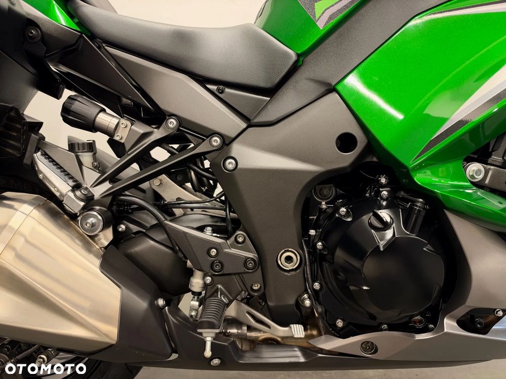 Kawasaki Z 1000 - 33