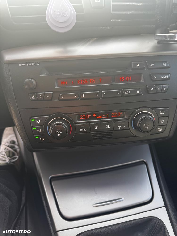 BMW Seria 1 120d - 12