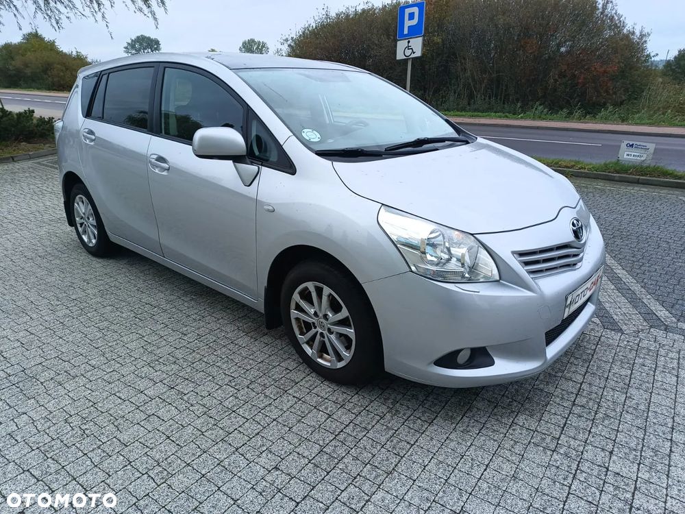 Toyota Verso 1.8 Premium 7os - 7