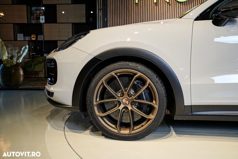 Porsche Cayenne Coupe - 13
