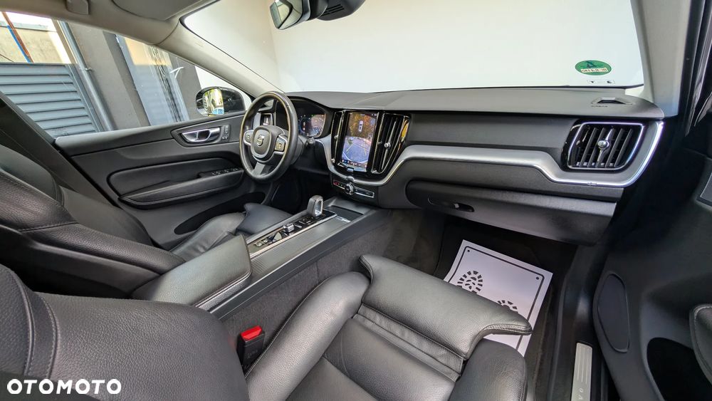 Volvo XC 60 B4 D Geartronic Momentum Pro - 19