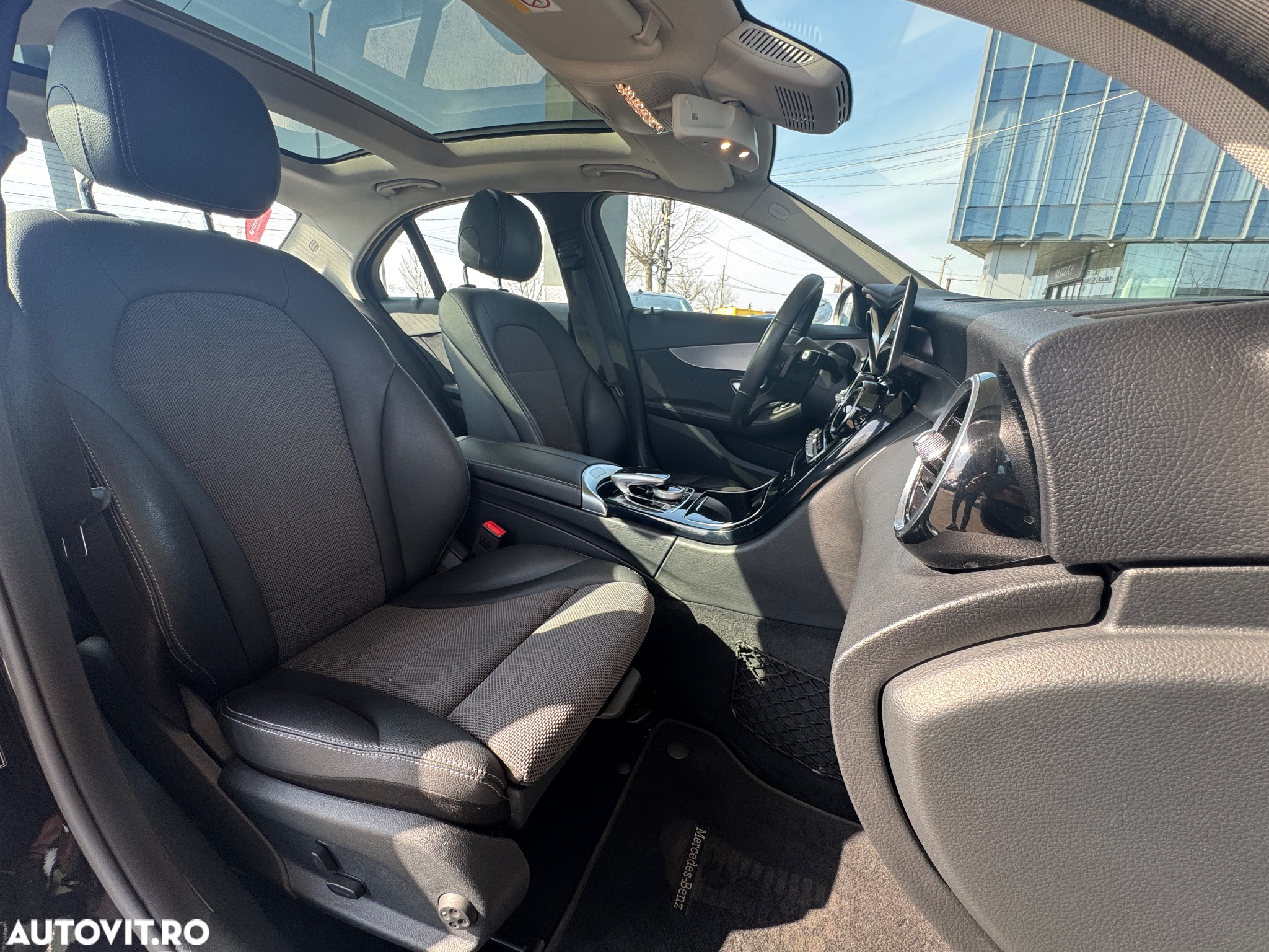 Mercedes-Benz C 220 d T 9G-TRONIC AMG Line - 23