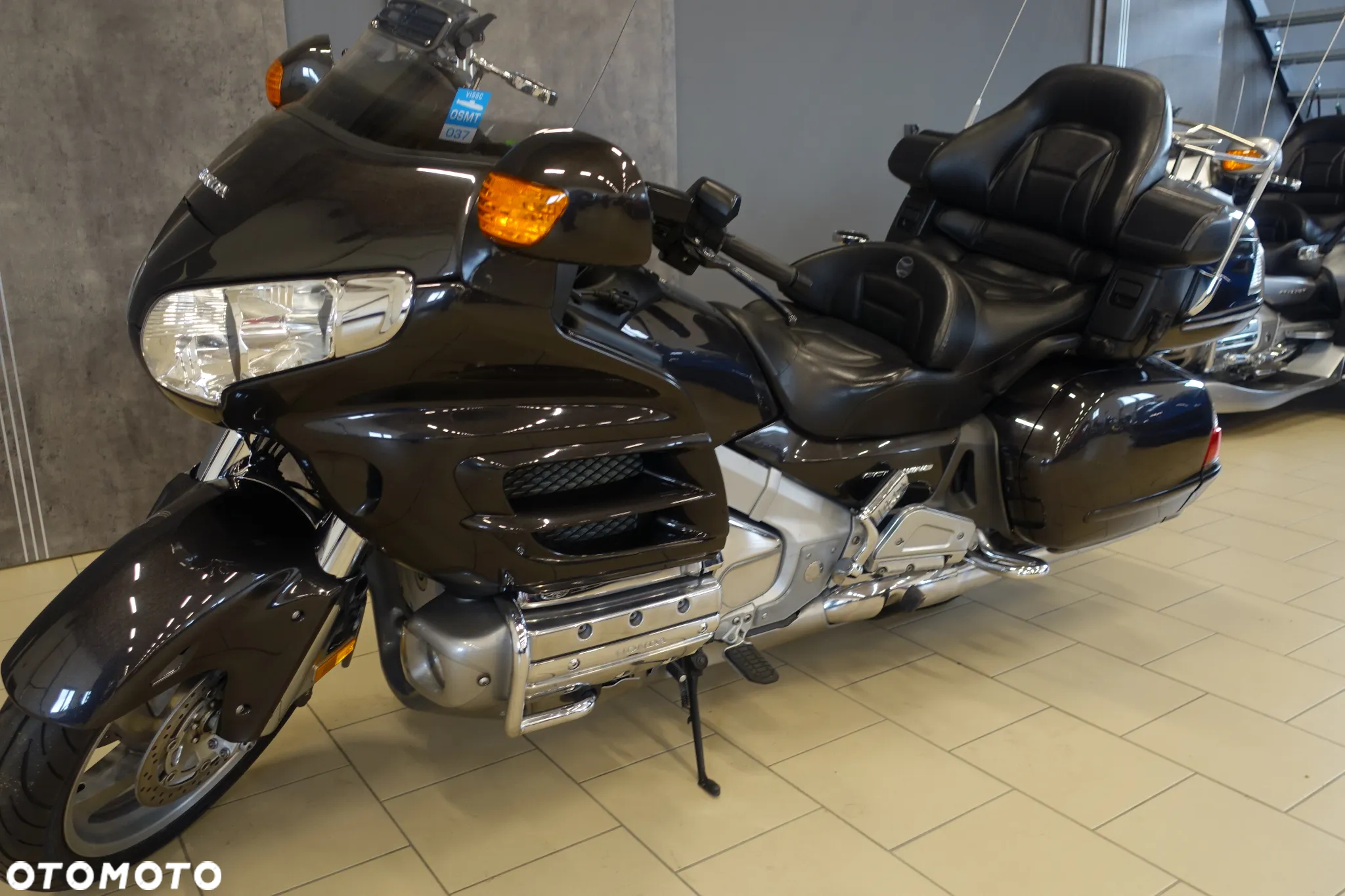 Honda GL - 13