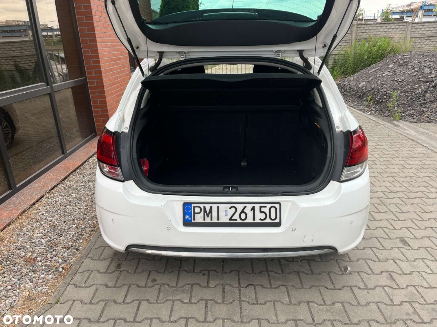 Citroën C4 BlueHDi 100 Selection - 24