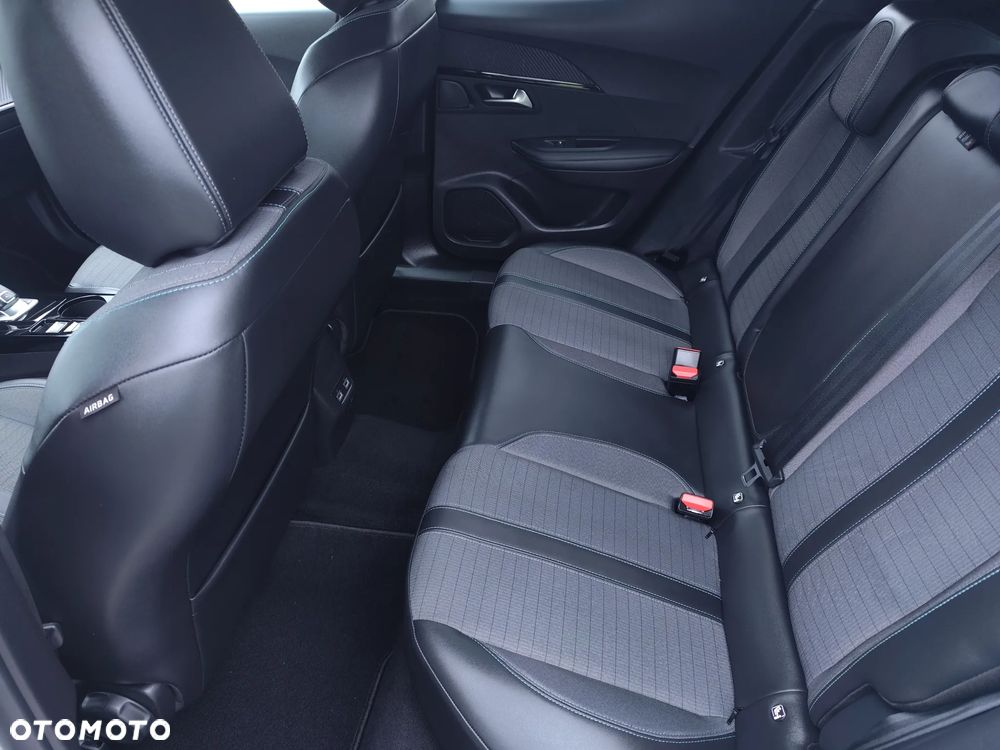 Peugeot 2008 1.2 PureTech Allure S&S EAT8 - 16