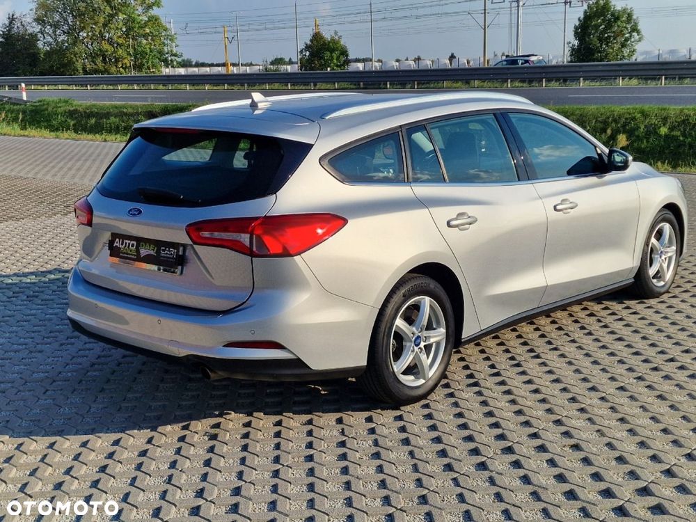 Ford Focus SW - 35