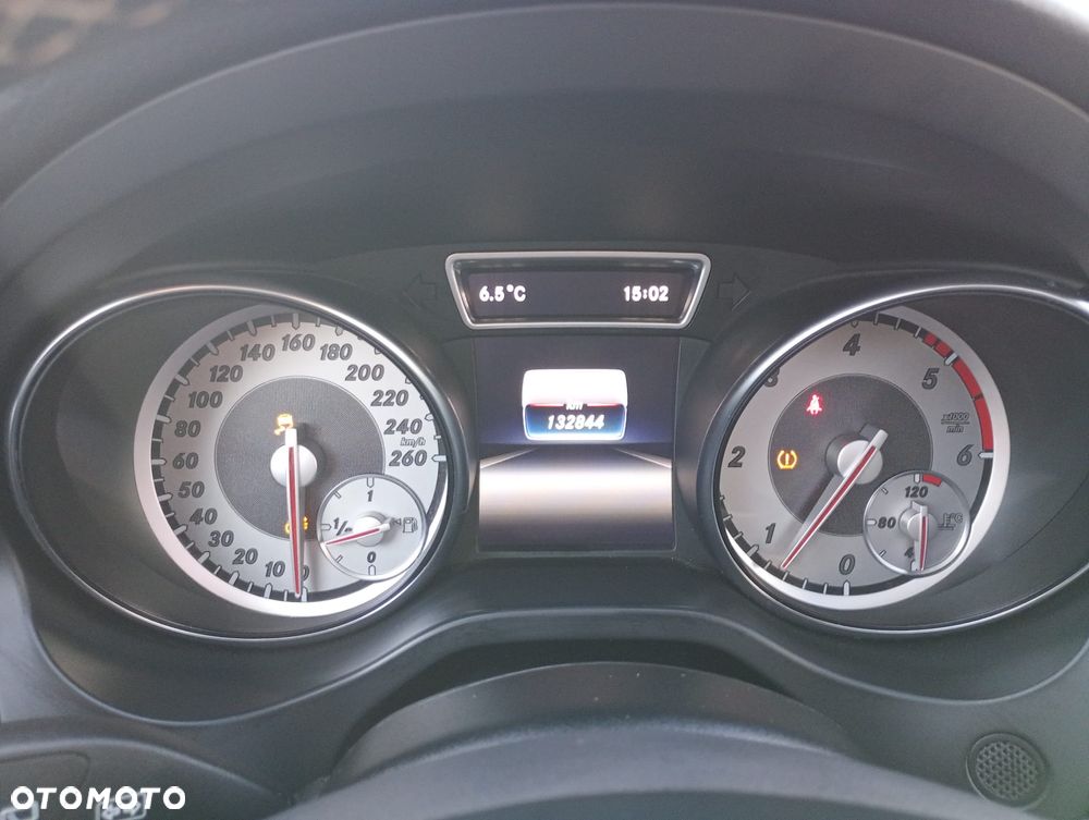 Mercedes-Benz CLA - 10