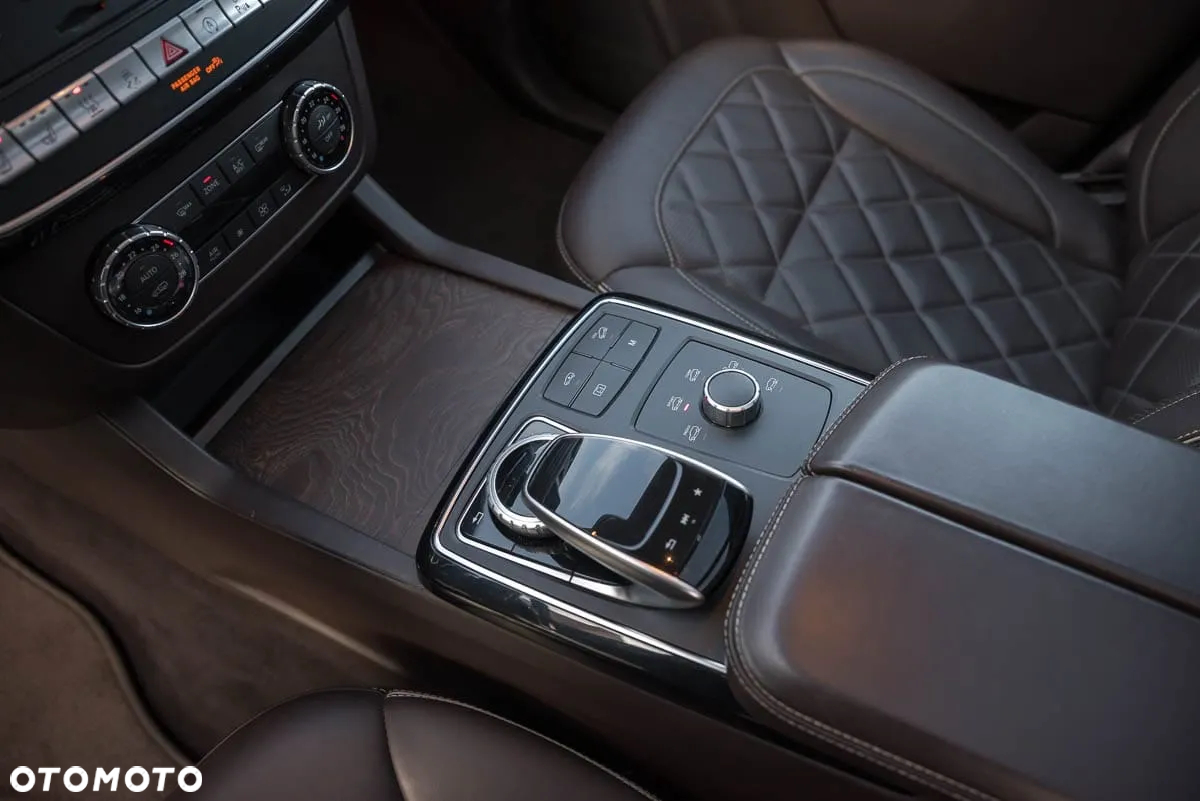 Mercedes-Benz GLS 500 4Matic 9G-TRONIC AMG Line - 30