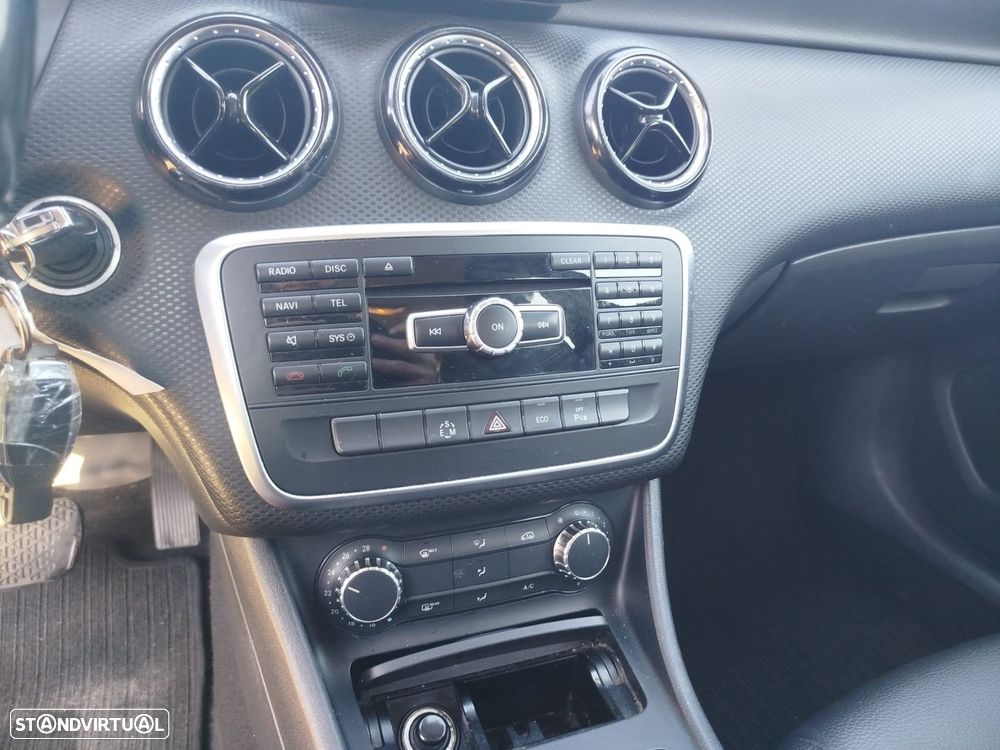 Mercedes-Benz A 180 - 12