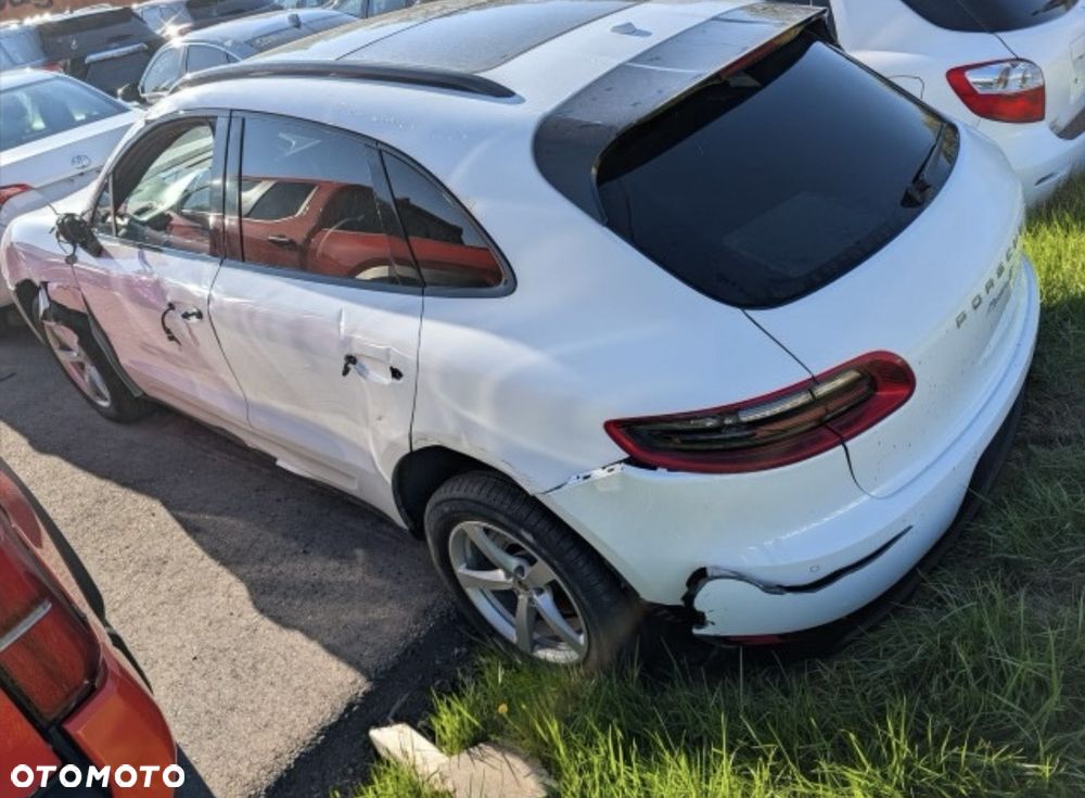 Porsche Macan S - 3