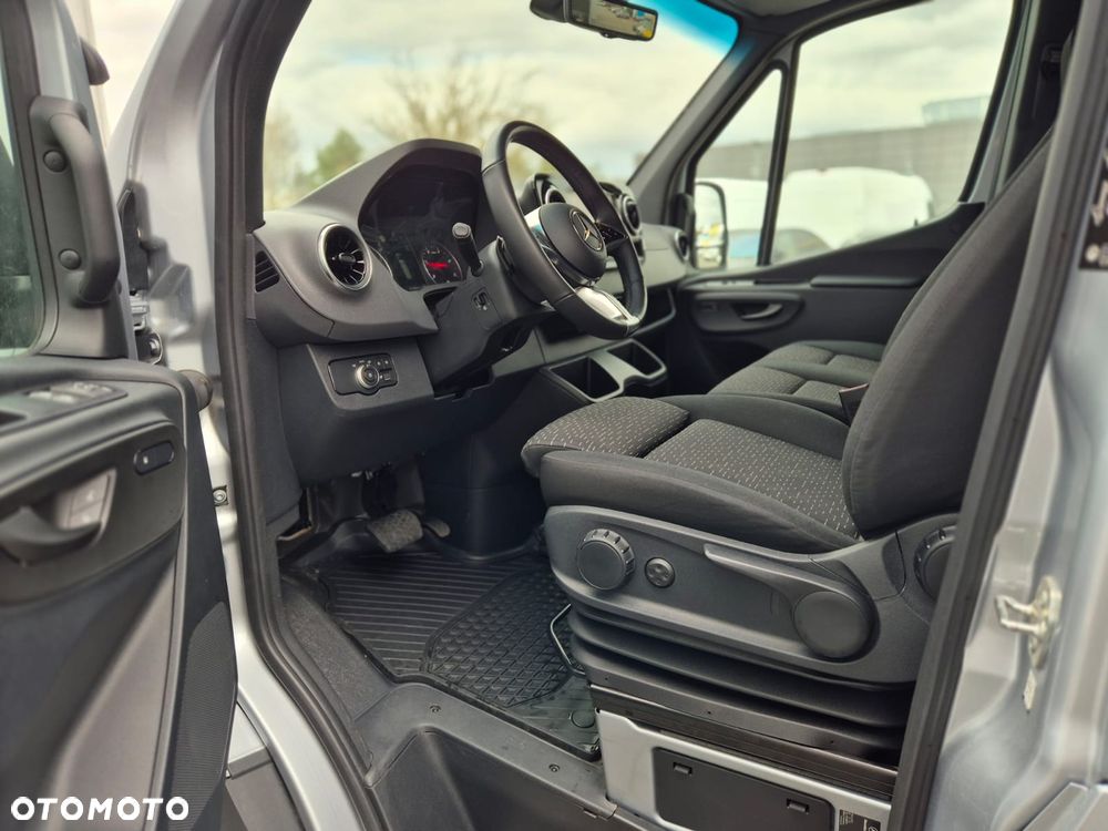 Mercedes-Benz Sprinter 317 - 10