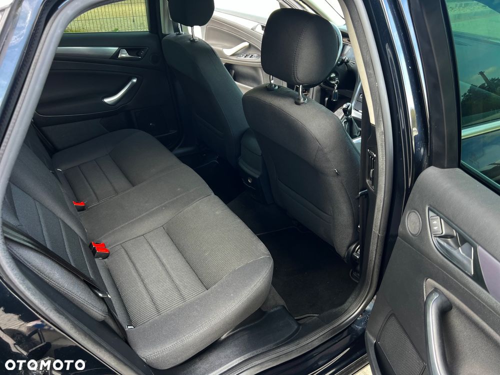 Ford Mondeo 2.0 Titanium - 17