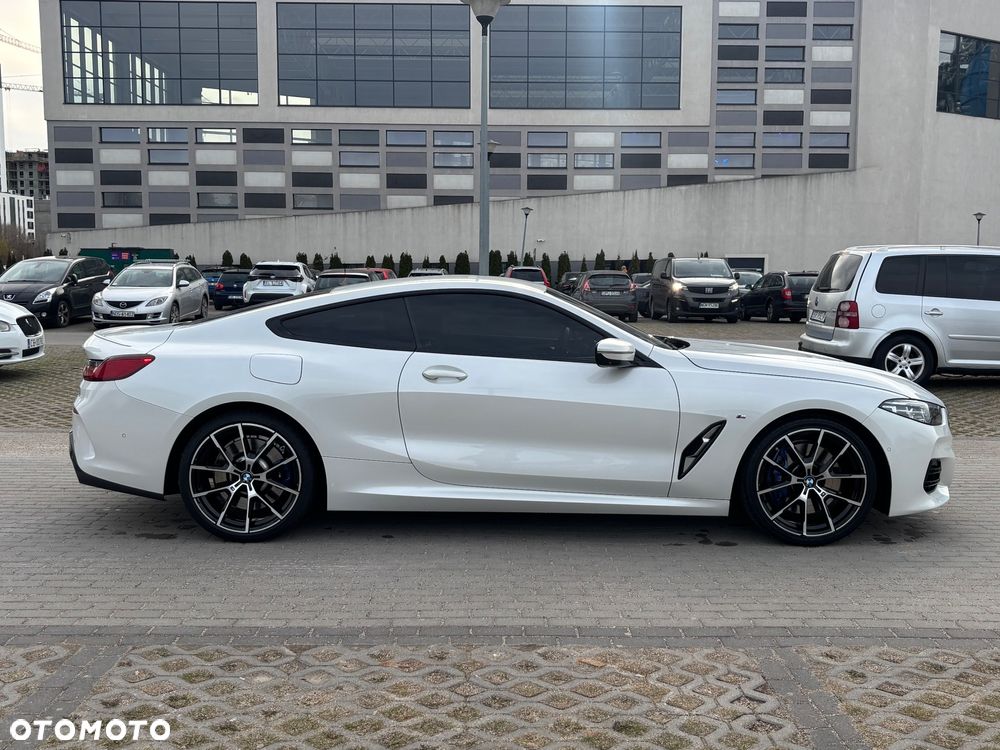 BMW Seria 8 840i - 9