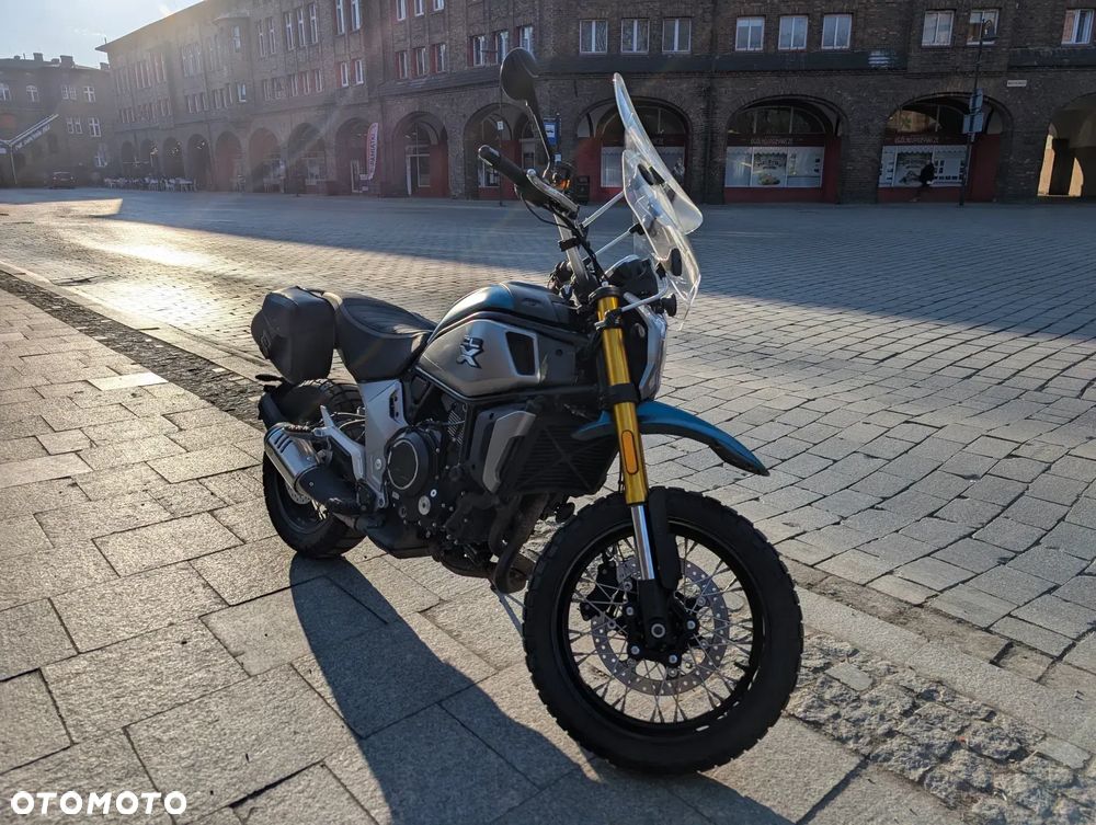 CFMoto 700CL-X Adventure - 2