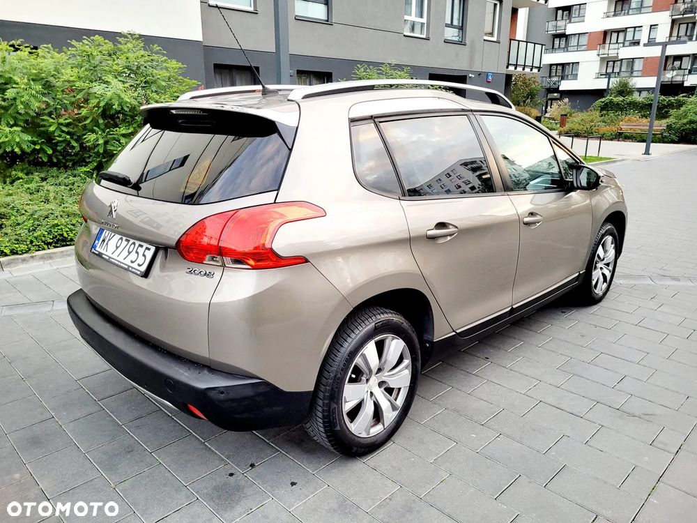 Peugeot 2008 1.2 Pure Tech Allure S&S - 2