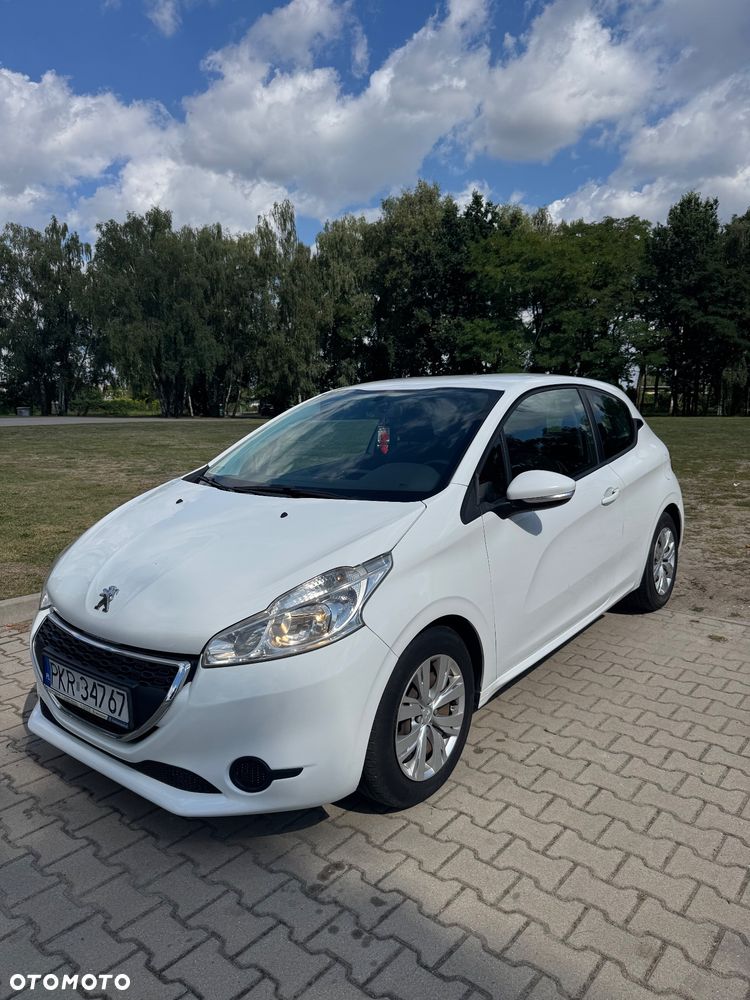 Peugeot 208 - 5