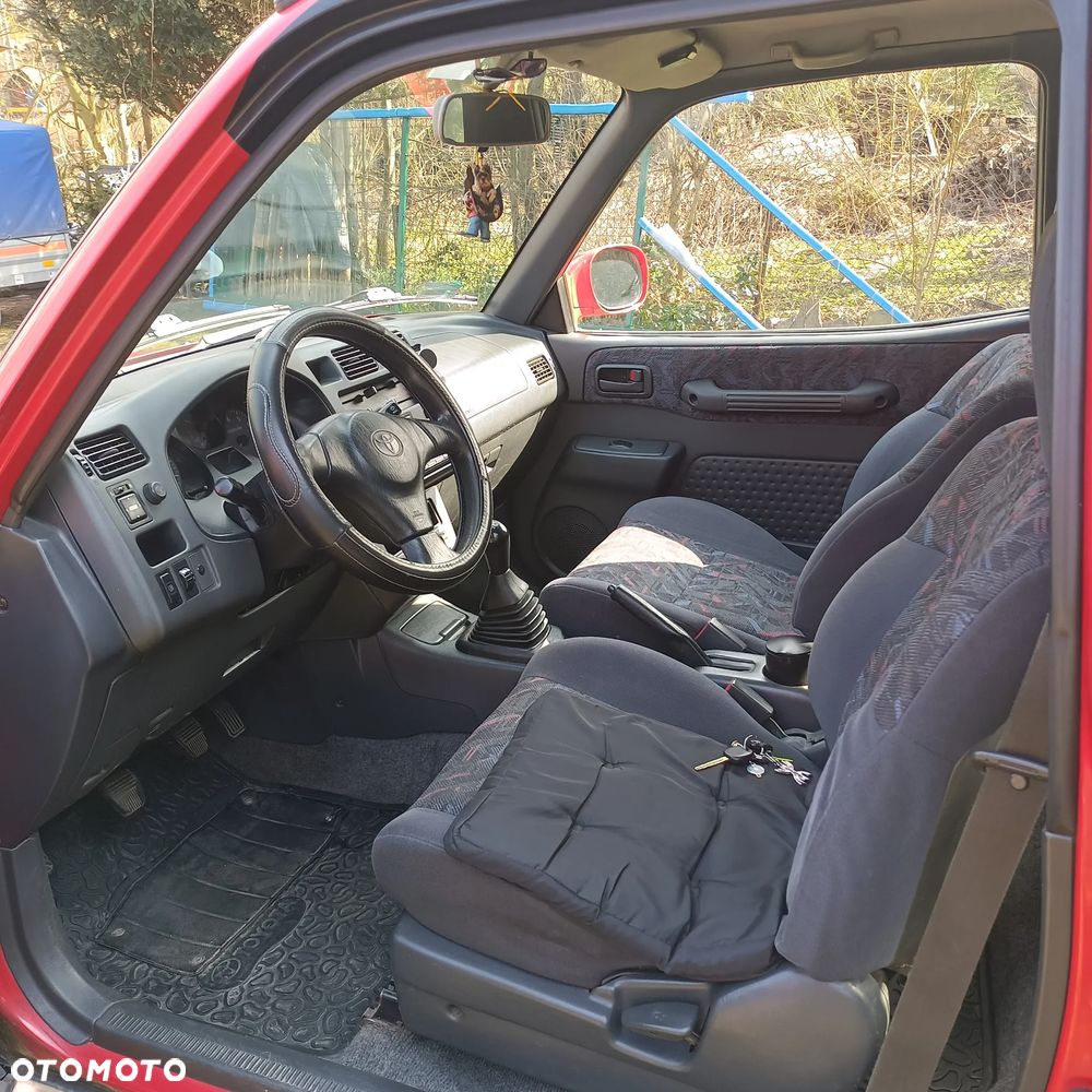 Toyota RAV4 2.0 GLi - 5