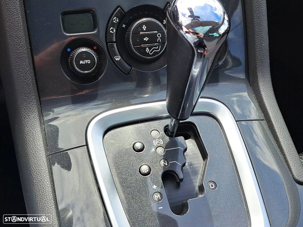 Peugeot 5008 1.6 BlueHDi Allure EAT6 - 43