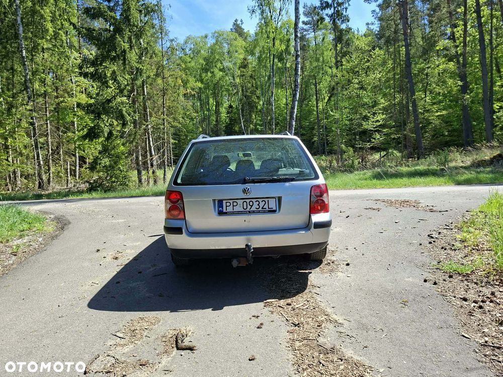 Volkswagen Passat - 4