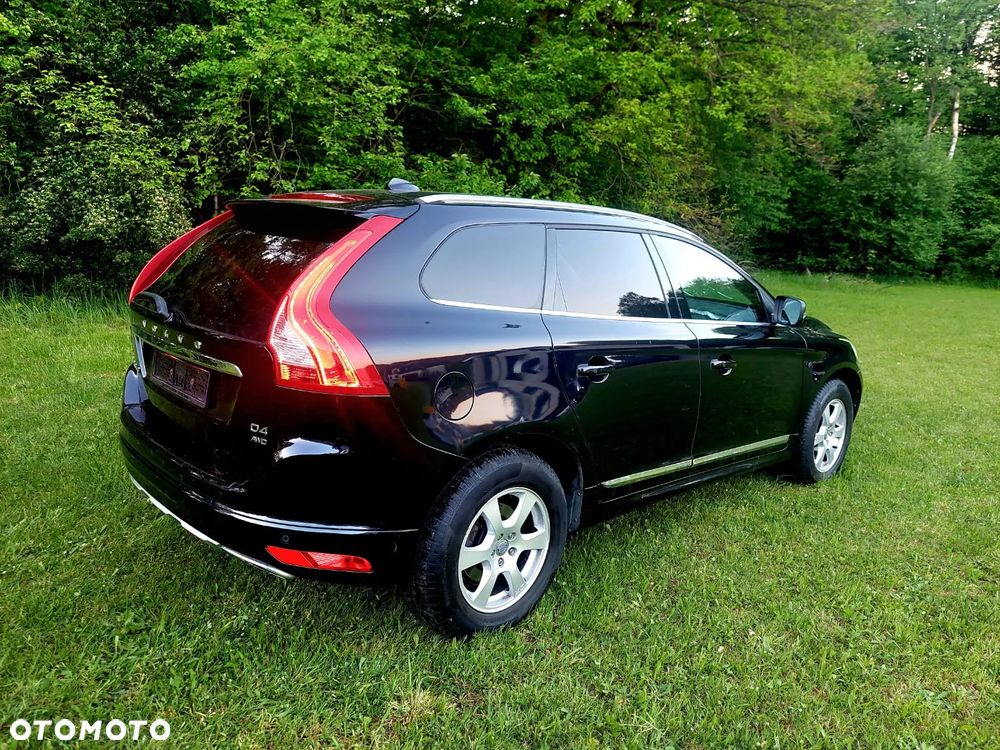 Volvo XC 60 D4 AWD Geartronic Summum - 3