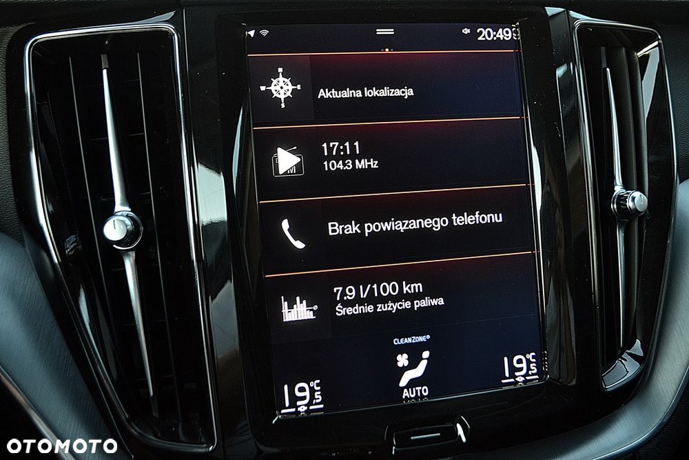 Volvo XC 60 D4 AWD Geartronic Momentum - 22