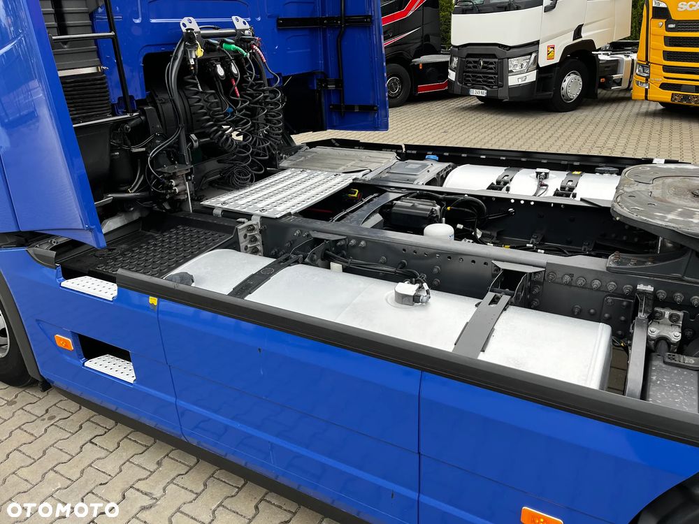 Volvo FH 500 EURO 6 / SPROWADZONY/ SERWISOWANY/KLIMA POSTOJOWA/DWA ZBIORNIKI - 5