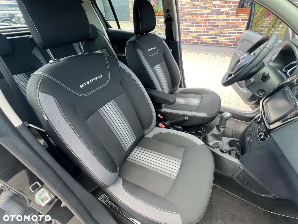 Dacia Sandero Stepway TCe 90 Prestige - 23