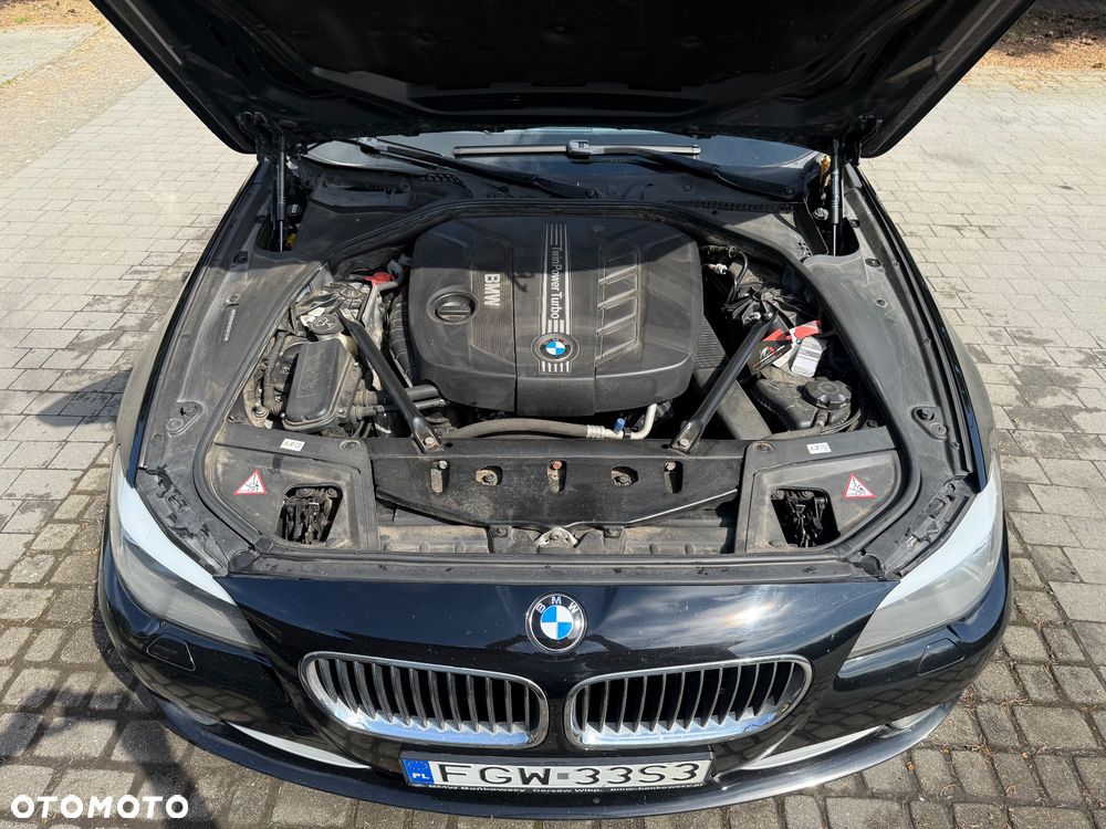 BMW Seria 5 520d - 33